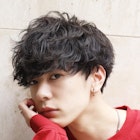 波巻きパーマツイストスパイラルパーマツーブロックメンズ黒髪