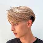 テーパーフェードで爽やかセンターパート