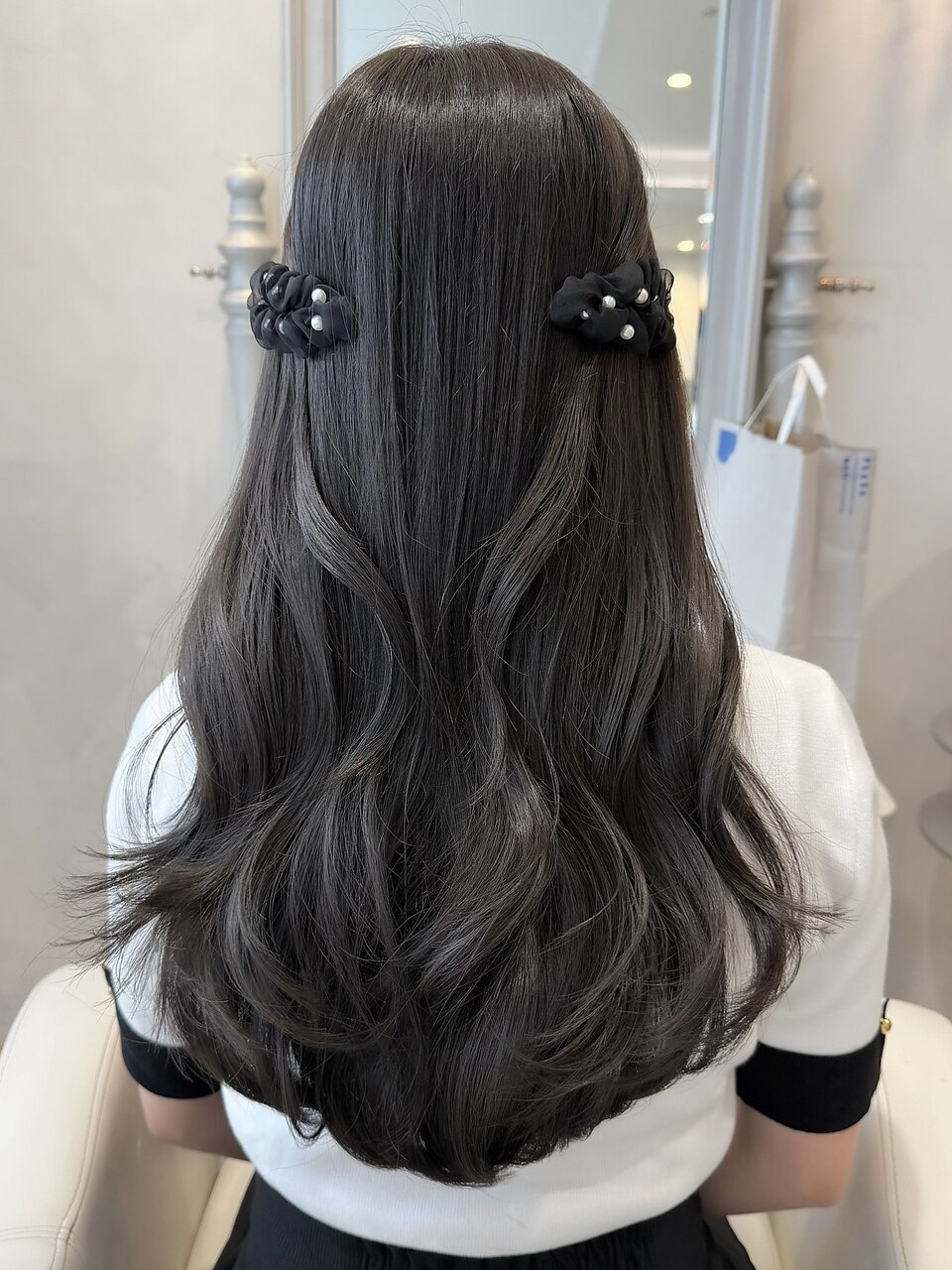 グレージュ/チャコールグレー/ブリーチなし/レイヤーカット