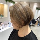 大人ショート/ショートボブ/白髪ぼかしハイライト/武蔵小杉