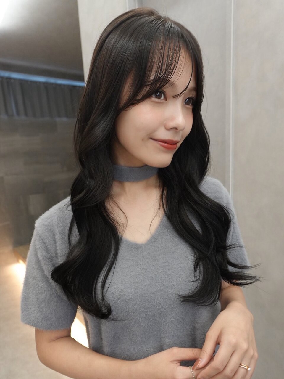 暗髪黒髪韓国ヘアくびれレイヤーロングヘアヨシンモリ髪質改善