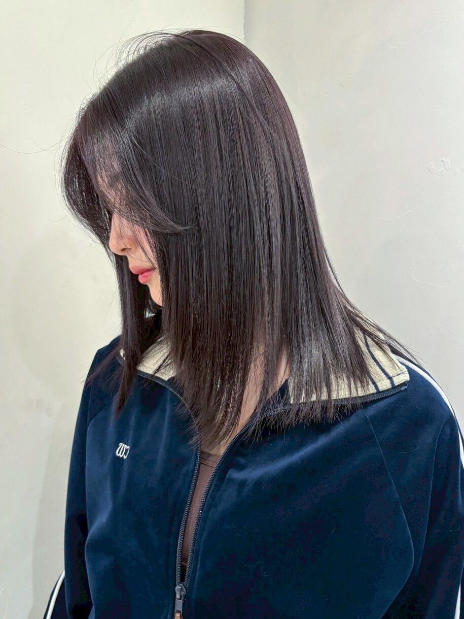 ミディアムロング美髪顔周りレイヤーおくれ毛_ba549782