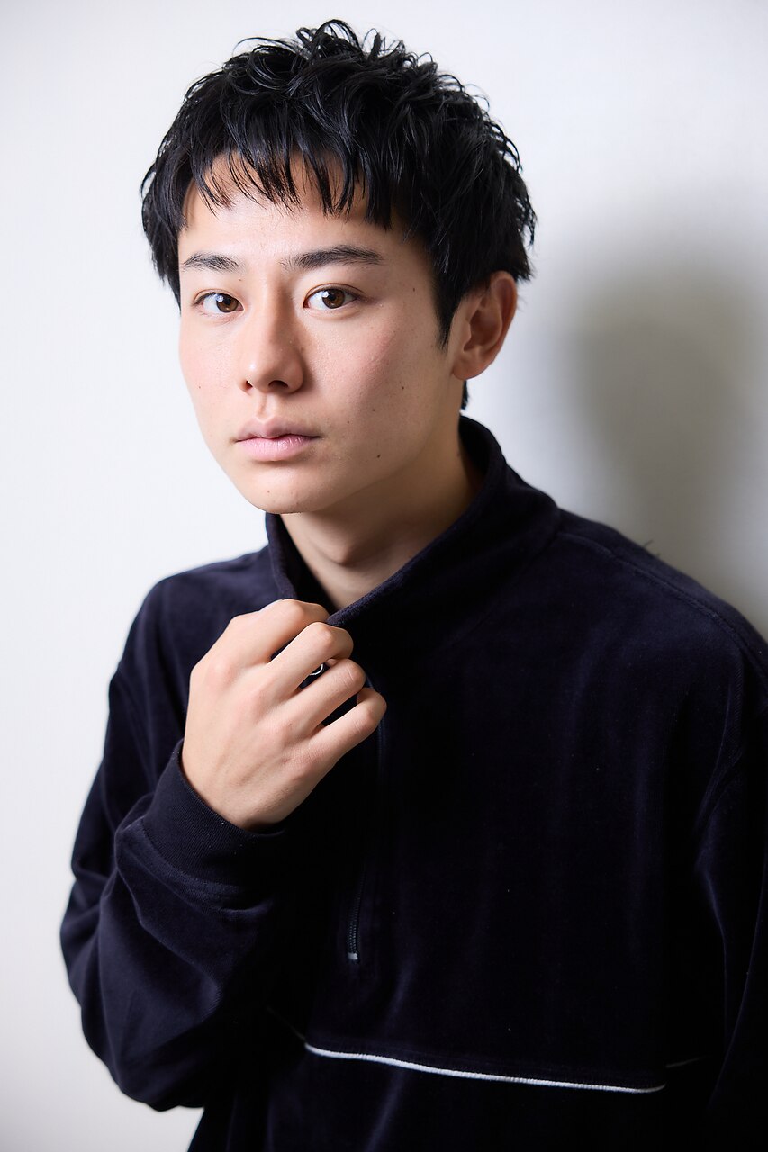 アクティブショート　前髪下ろしショート　ピンパーマ