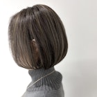 【白髪ぼかしハイライトのグレージュボブ】