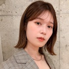 レイヤーボブ 外ハネ ダークアッシュ 大人ガーリー