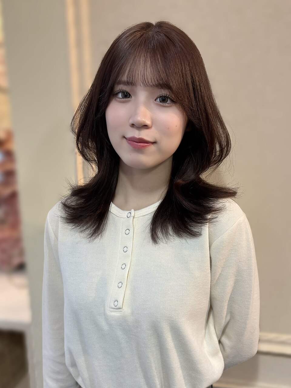 【@_ayaym_】ミルクブラウン×ミディアムハイレイヤー