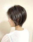 大人上品ショート×ナチュラルブラウン×前下がりカット