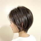 大人上品ショート×ナチュラルブラウン×前下がりカット