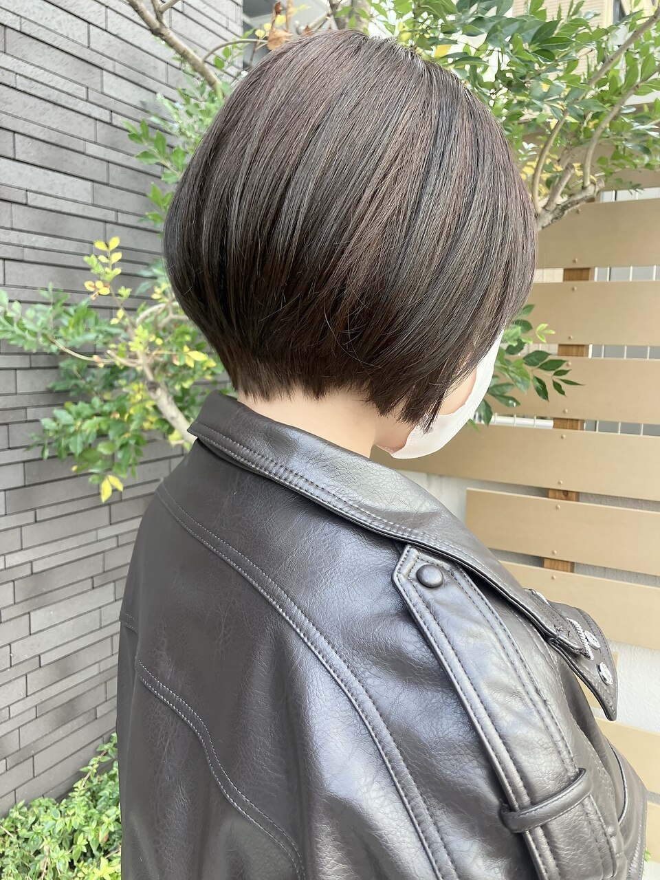 オリーブベージュ×大人女子ショート