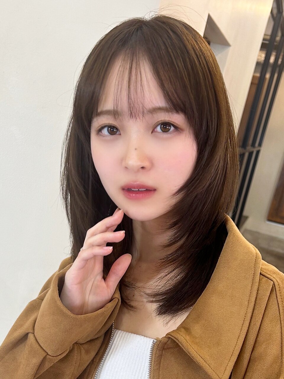 〇レイヤーカット 透明感カラー ベージュ シースルーバング