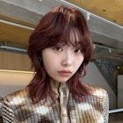 ワインレッドレイヤーカットマッシュバング