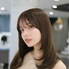 ハッシュカット顔まわりレイヤーカットオリーブベージュ