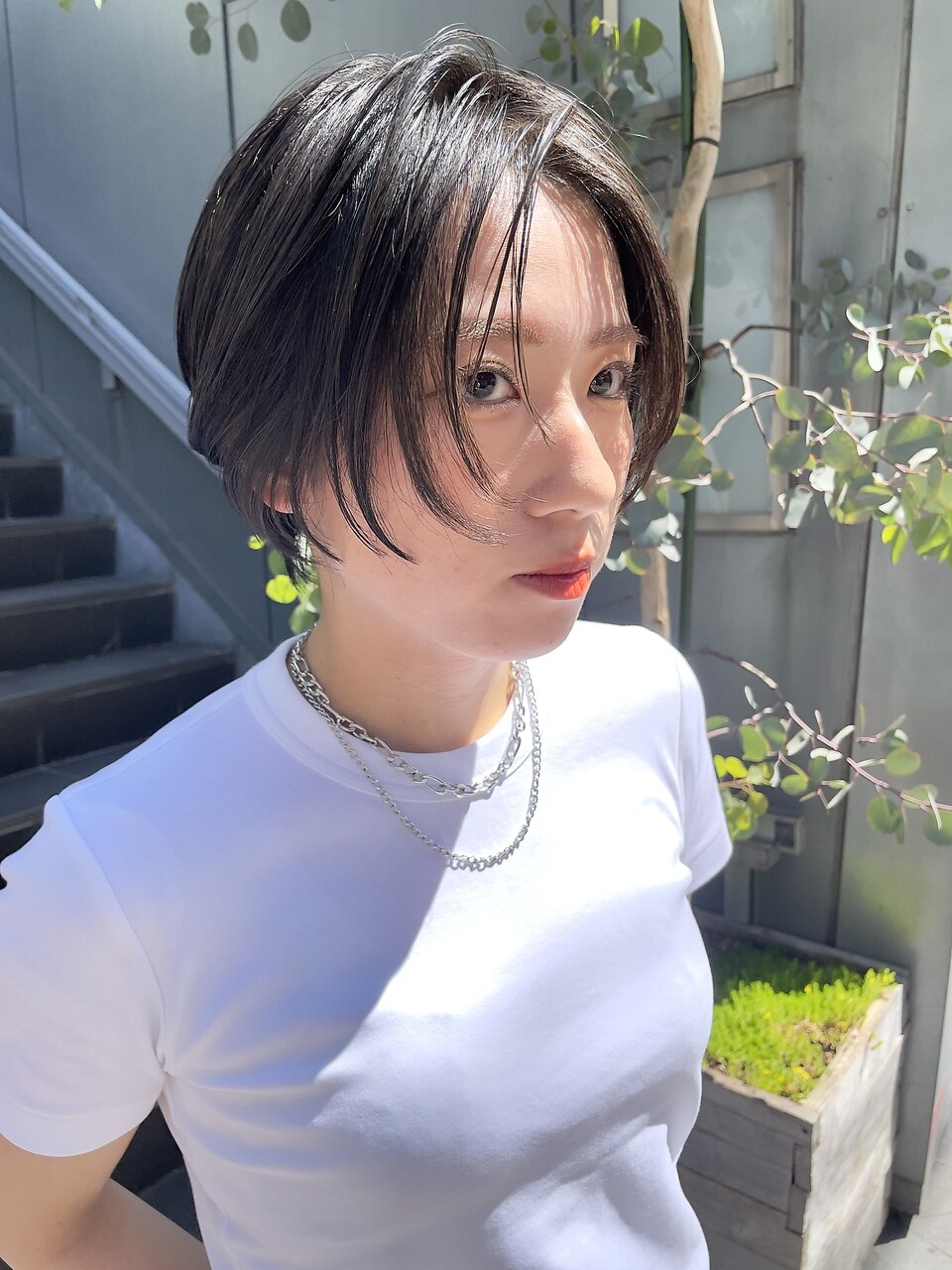 NUDE顔周りレイヤーショートハンサムショート大人ショートボブ