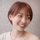 大人可愛いひし形ショート|小顔見せ×耳かけショートボブ