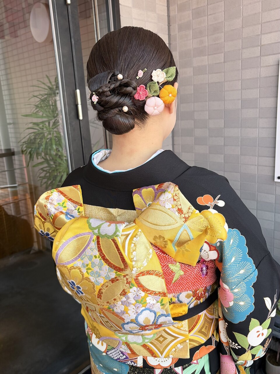 和装　振袖　ヘアセット　タイトアレンジ　シニヨン　辻堂
