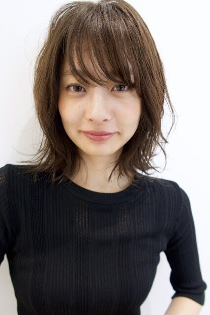 大人可愛いナチュラルレイヤー　enow赤坂