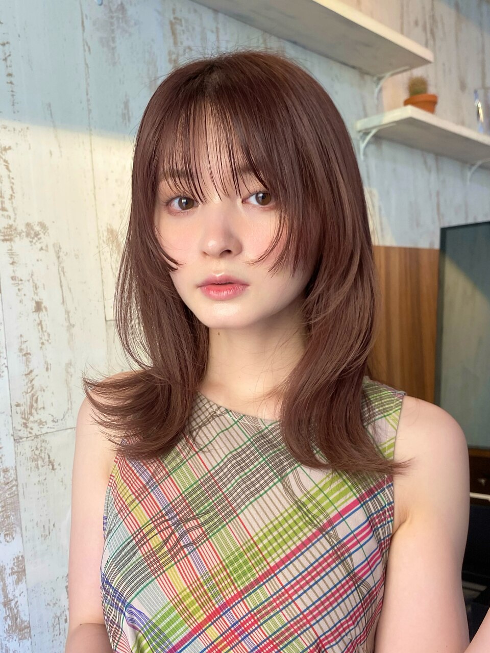 顔周りカット 似合わせ フェイスレイヤー ベージュカラー