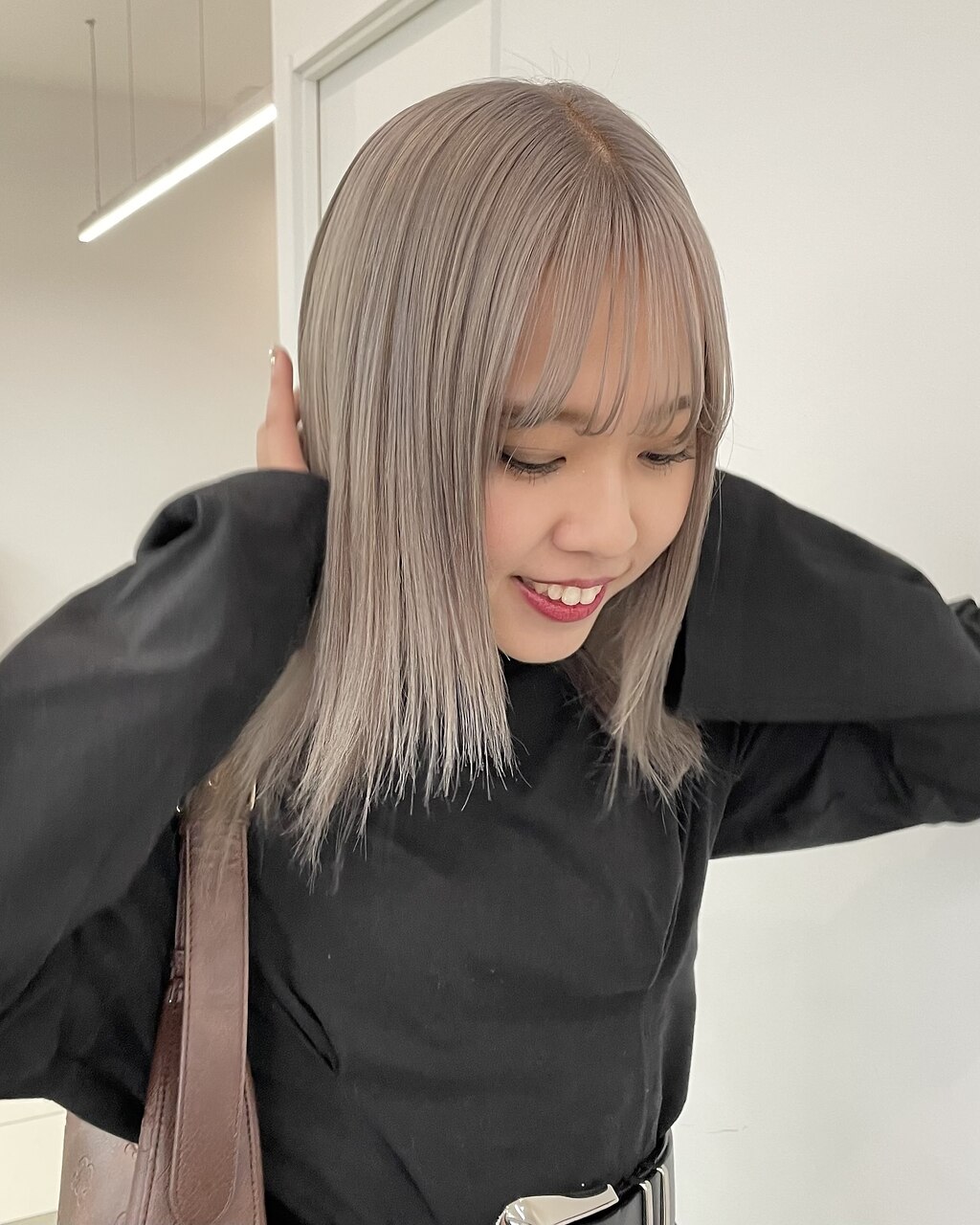 ホワイトベージュ10代20代セミロング最高峰トリートメント
