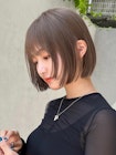 小顔似合わせレイヤーボブミルクブラウンナチュラルショート