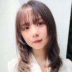 夏映えミディアムレイヤー透明感アッシュブラウンブリーチなし