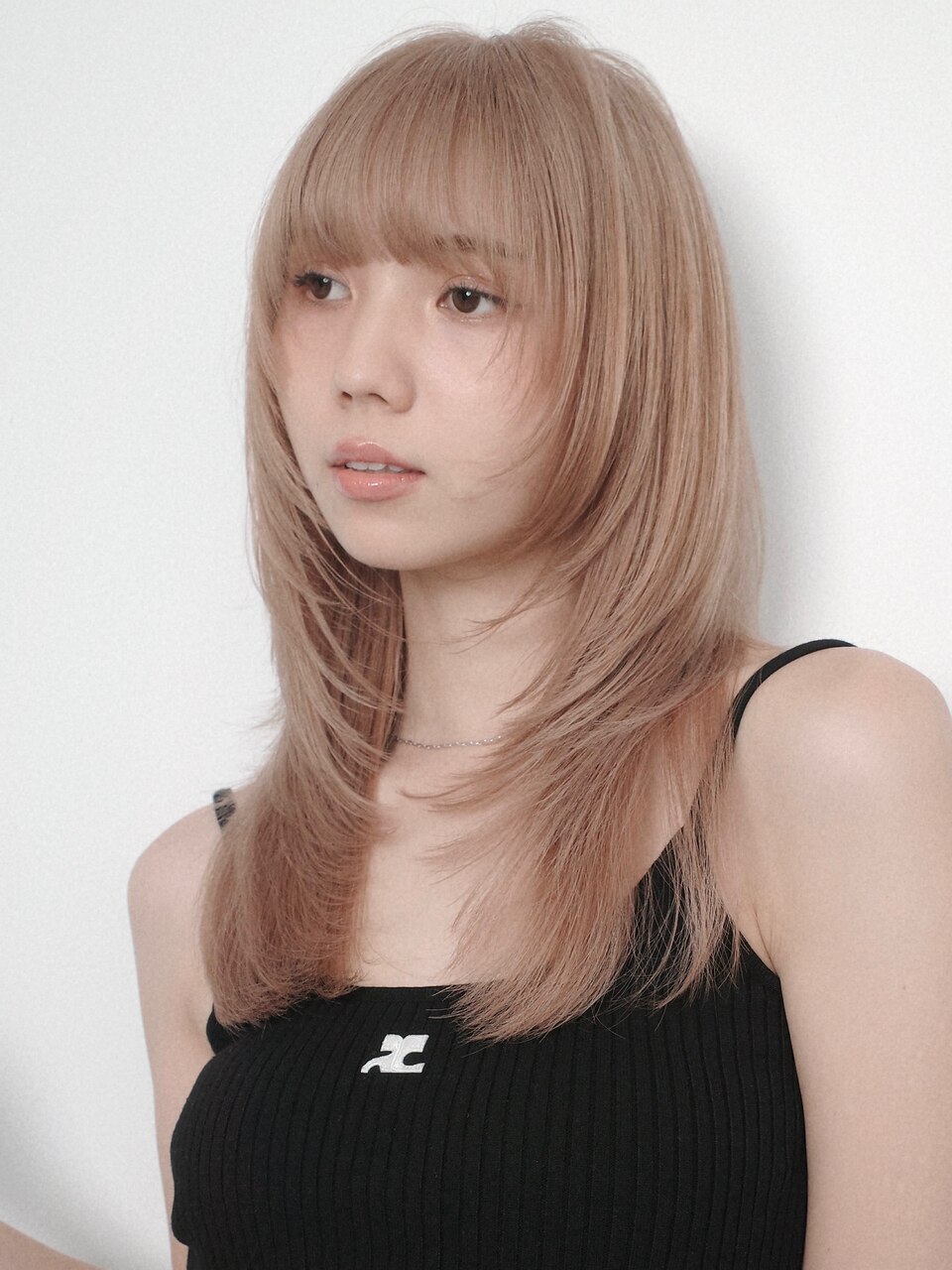 透明感ヘーゼルベージュのセミロングレイヤー＊