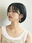 柔らかな丸みで女性らしさを引き出すショートボブ