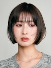 艶感を引き立てる上品なぱつっとボブ